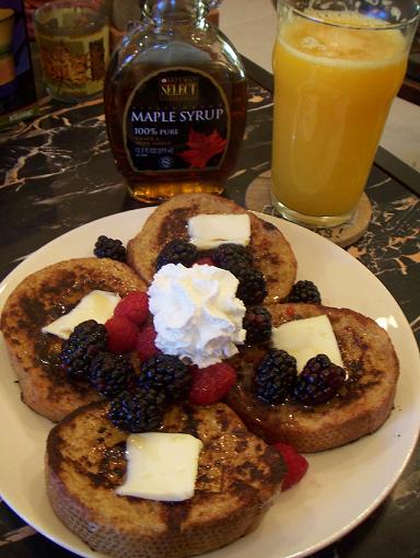 French_toast,_maple_syrup.jpg
