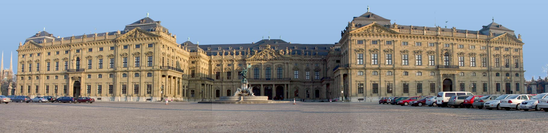 Residenz_Wuerzburg_Vorderan.jpg